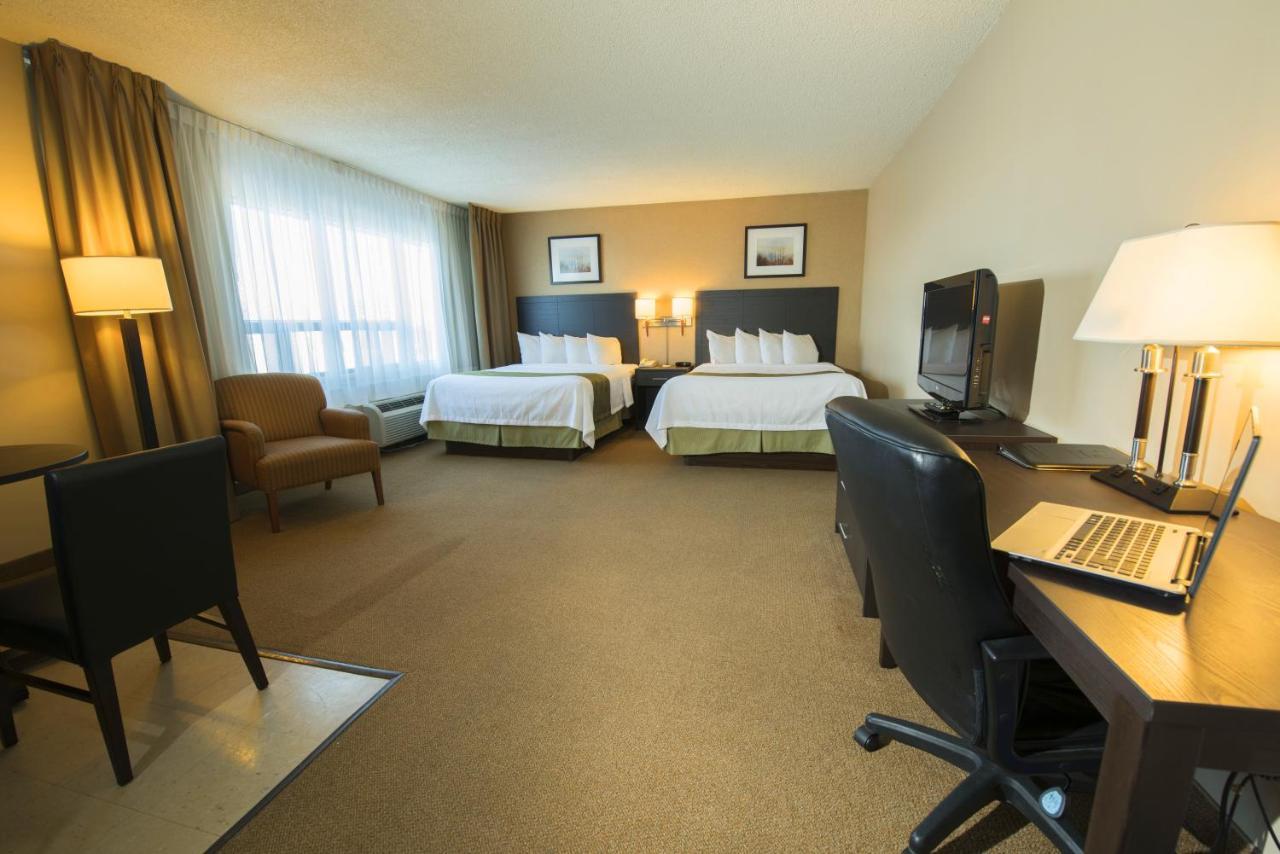 Suite with Two Queen Beds - Non-Smoking
